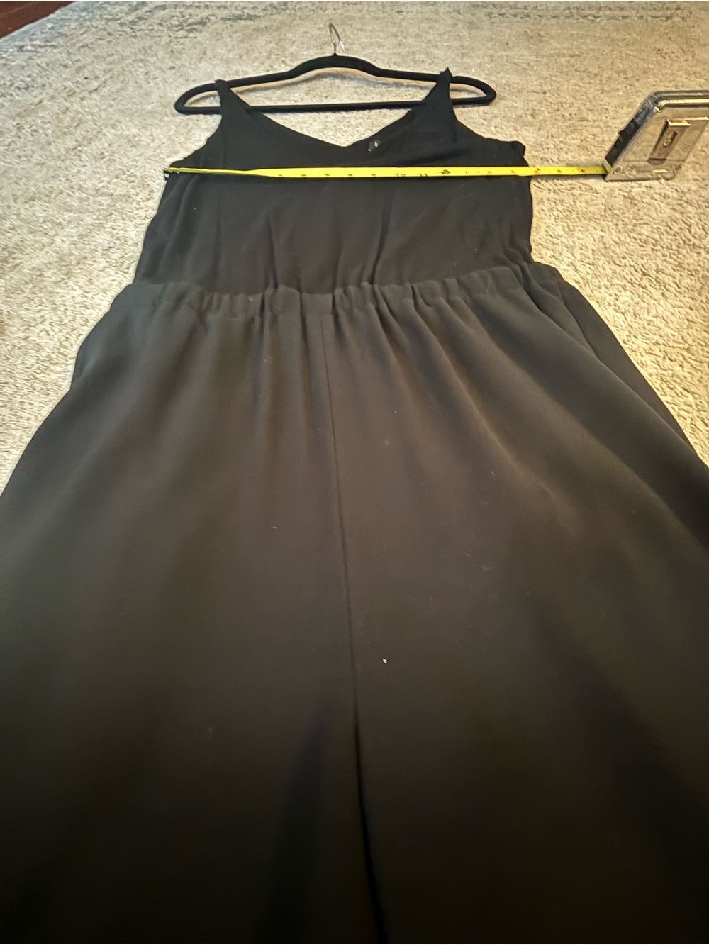 LOFT Black Sleeveless V-Neck Wide-Leg Jumpsuit - Picture 7 of 9